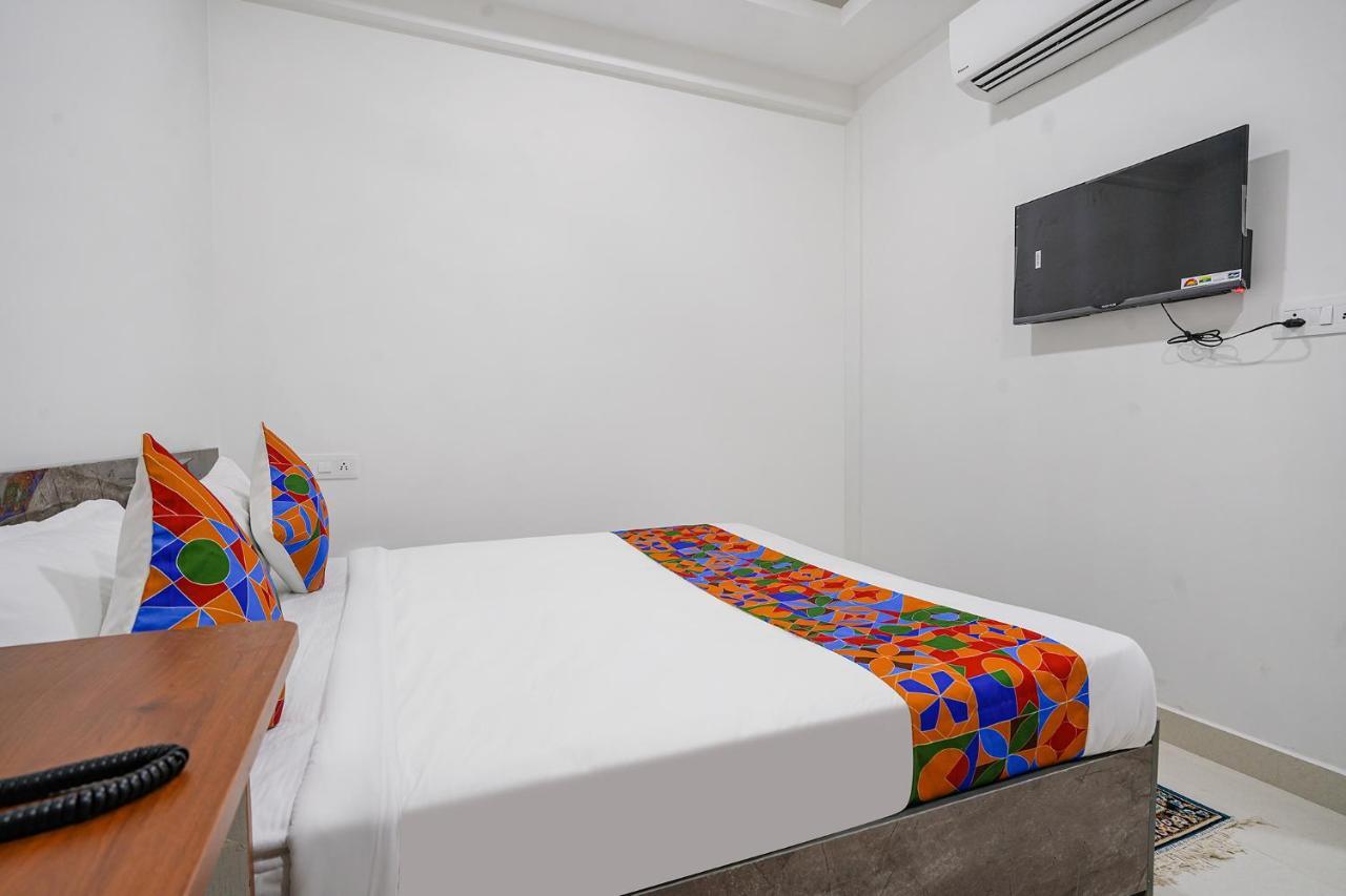 Fabhotel Rooms 27 - Nr Hitech City Hyderabad Exterior photo
